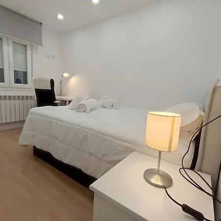 620a Moderno, Centrico Y Con Patio * Oviedo