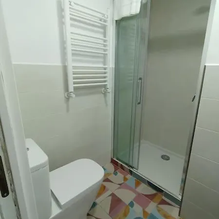 620a Moderno, Centrico Y Con Patio Oviedo